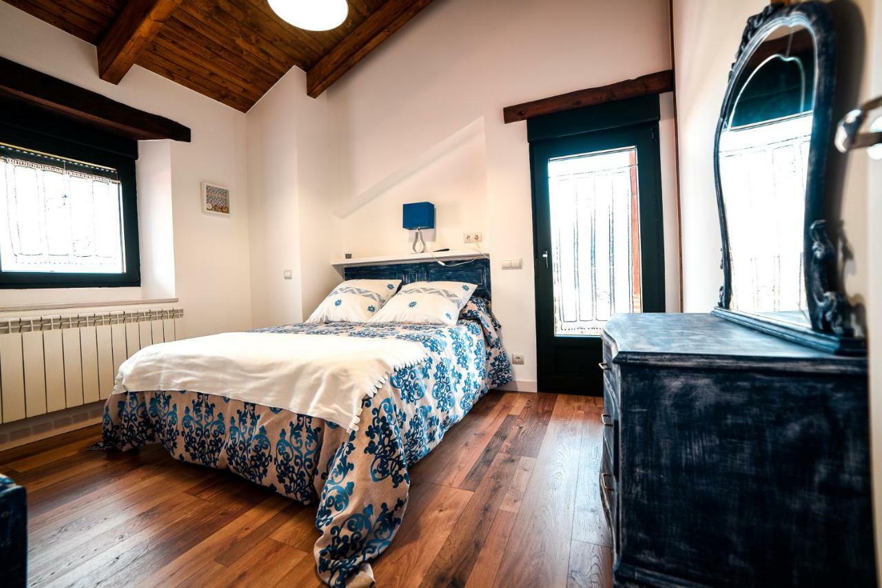 La Huerta Del Duero Guest House Villamarciel Luaran gambar
